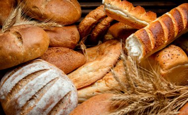 buğday unundan yapılan farklı ekmek türleri