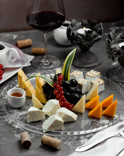 Assiette Fromage Vin Rouge — Photo