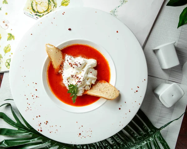 Sopa Com Creme Azedo Biscoitos — Fotografia de Stock