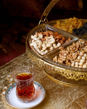 Masada geleneksel çay seti