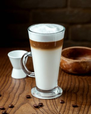 Masada karamel latte.