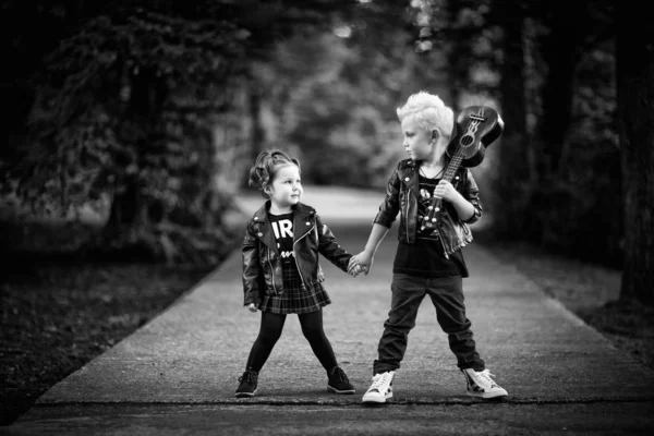 Fashionable Children Rock Style Walking Park Musicians — Stock Photo, Image