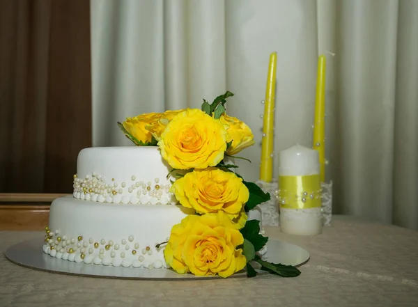 Vakantie Decor Het Geel Voor Een Bruiloft — Stockfoto