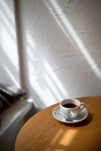 Cup Black Filter Coffee Table Coffee House Cafe Coffeebreak Sunlight — Stock Photo, Image