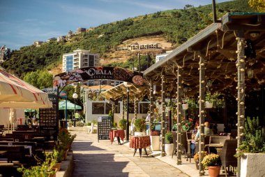 Kafe Eski Budva Karadağ yaz tatili gezisi yaz kentini gezdi
