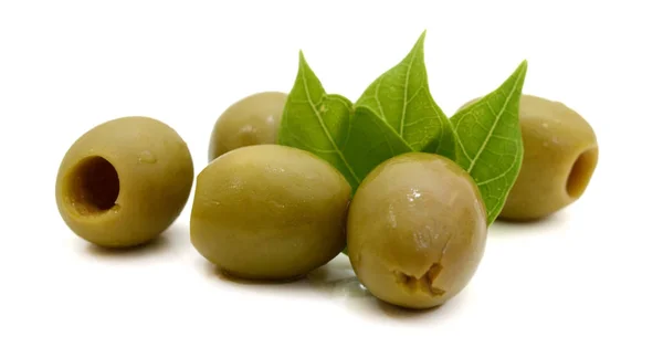 Olives Avec Feuilles Sur Fond Blanc — Photo