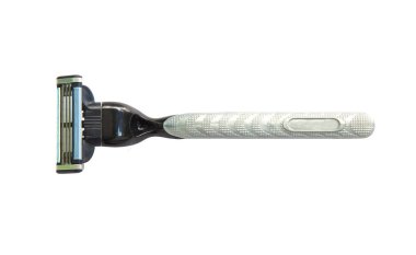 Tıraş bıçağı beyaz arkaplanda izole edilmiş.