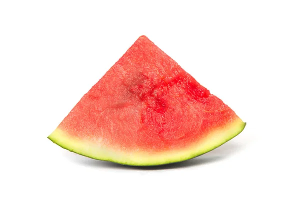Aufgeschnittene reife Wassermelone isoliert auf weißem Hintergrund. — Stockfoto