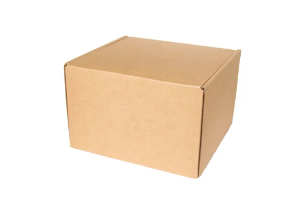 하얀 배경에 분리되어 있는 판지 상자. — 스톡 사진