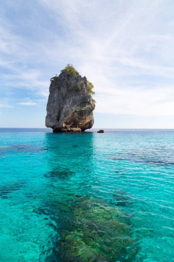 Rock Island deniz manzarası, Krabi, Tayland.
