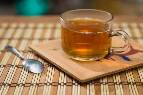 Чашка Чая Стекла Чайная Ложка Деревянном Столе — стоковое фото