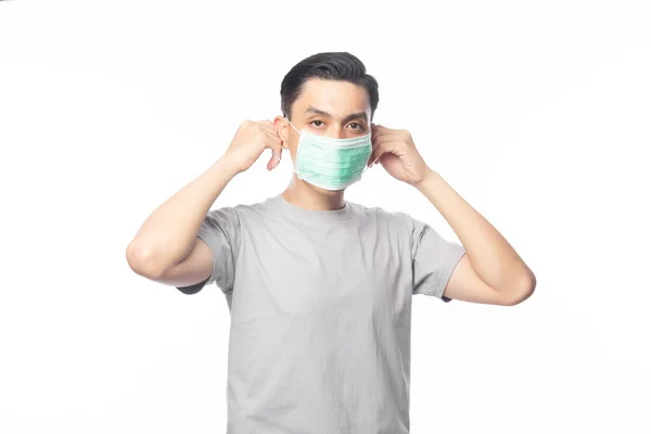 Ung Asiatisk Man Bär Hygienisk Mask För Att Förhindra Infektion — Stockfoto