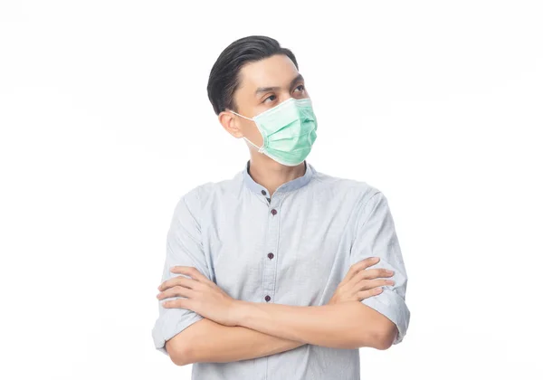 Ung Asiatisk Affärsman Bär Hygienisk Mask Och Ser Upp För — Stockfoto