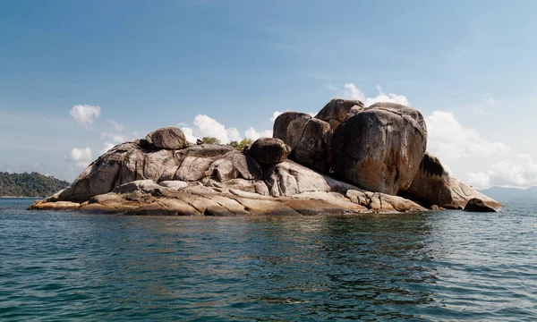 Hin Son Rocas Mar Cielo Azul Lipe Islands Tailandia — Foto de Stock