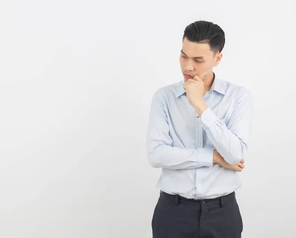 Ung Asiatisk Affärsman Olycklig Och Frustrerad Med Något Negativt Ansiktsuttryck — Stockfoto