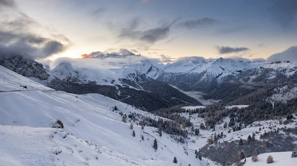 Salida Del Sol Sobre Los Alpes Cubiertos Nieve Tirol Del — Foto de Stock