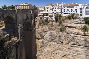 Çukurun yeni köprüsü, Ronda, İspanya.