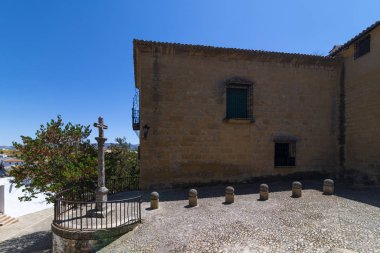 Salvatierra Markizi 'nin sarayı ve haçı..