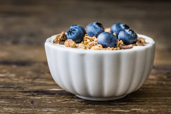 Yogurt with Fresh Blueberries on Woden Table — Stock Photo, Image