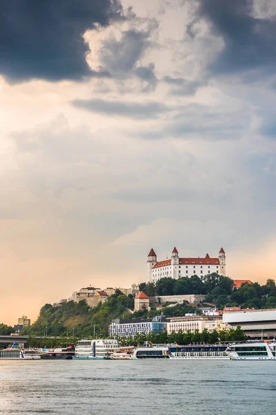 拉迪斯拉发城堡斯洛伐克 — 图库照片