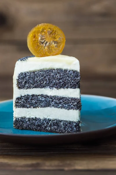 Poppy Seed Cake on a Plate — Stock Photo, Image