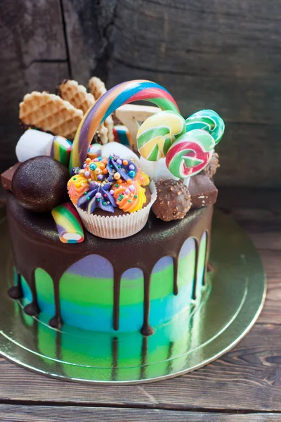 Green Blue Birthday Cake Melted Chocolate Cupcake Cake Pops Candies — ストック写真