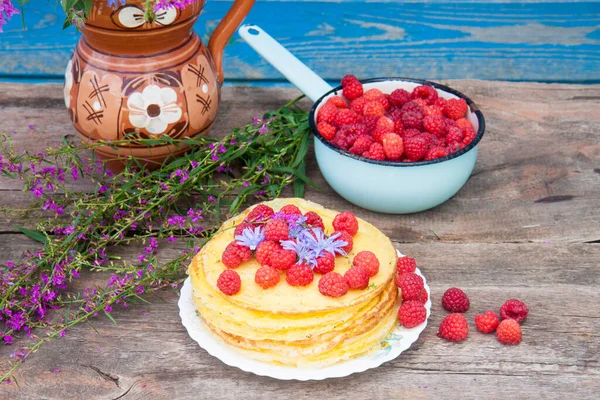 Pile Pancakes Fresh Raspberries Old Enamel Bowl Field Purple Flowers — Stockfoto