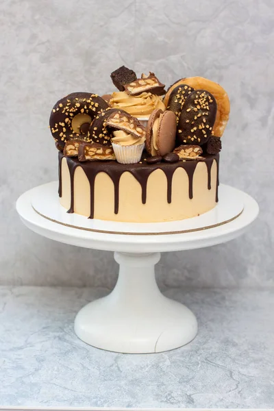 Peanut Butter Cake Decorated Melted Dark Chocolate Donuts Chocolate Bites — Stock Photo, Image