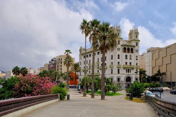 Ceuta, España. Las Murallas Reales de Ceuta son una línea de fortificación en Ceuta, una ciudad autónoma española en el norte de África. Las paredes datan de 962 . — Foto de Stock