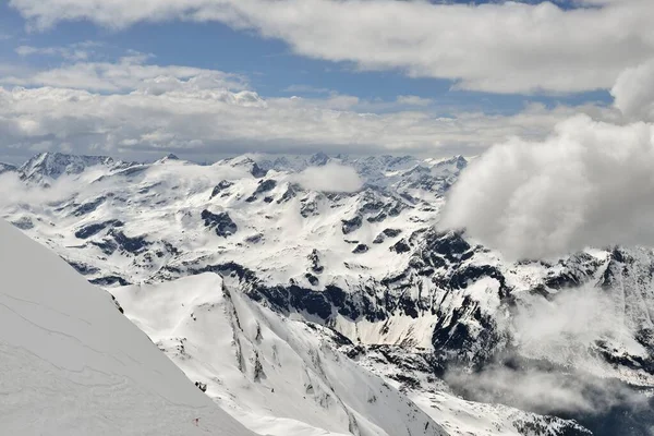 Panorama du glacier Kaprun en hiver, sommet Kitzsteinhorn, 3029 mètres au-dessus du niveau de la mer, Zell am See — Photo