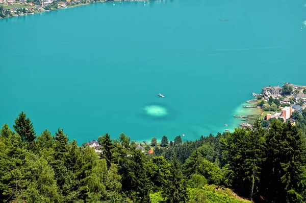 Village Maria Worth no lago Worthersee em Caríntia, Áustria — Fotografia de Stock