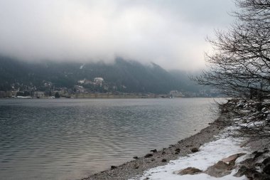 Achen ocak ayında gölü görür. Tirol, Avusturya