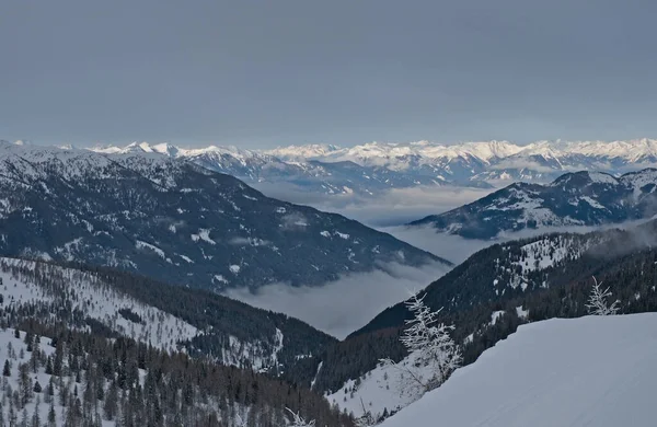 Área de esqui St. Oswald Bad Kleinkircheim em Caríntia Áustria — Fotografia de Stock
