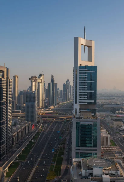 Дубай з понад 433 поверху. Дубай на заході сонця. Об'єднані Арабські Емірати, 2019 — стокове фото