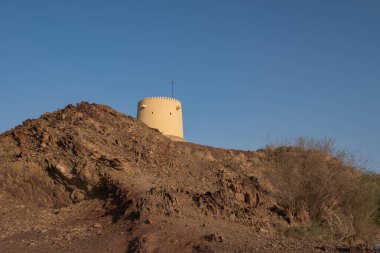Hatta Hill Park, Dubai, Birleşik Arap Emirlikleri 'ndeki Park' ın tepesindeki izleme kulesi..