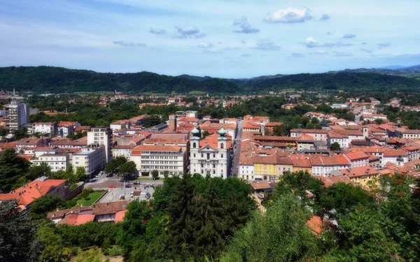 从戈里齐亚城堡看到的 Gorizia, Friuli Naquia Giulia -意大利 — 图库照片
