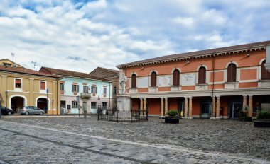 Leonardesque Kanal Limanı 'nda antik güzel tekneler Cesenatico, Emilia Romagna, İtalya