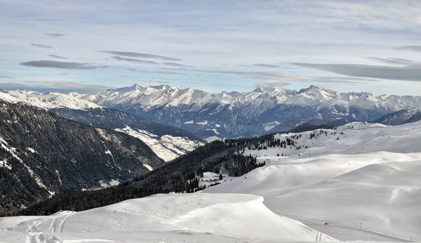 Skiareál Racines-Jaufen, Trentino, Itálie, zimní Dolomitenské Alpy — Stock fotografie