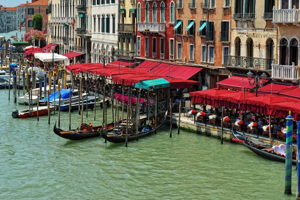 Венецианская суета. Венеция, Большой канал — стоковое фото