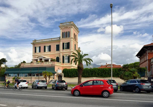 Marina di Massa Toscana Italia. septiembre, 2016 . — Foto de Stock