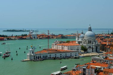 Venedik, büyük kanal manzarasına ve basilica santa Maria della salute. İtalya.