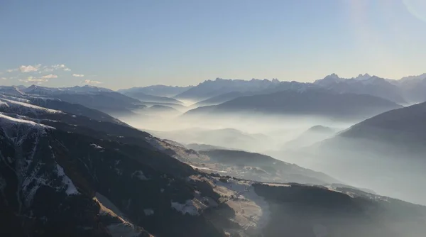 Montagnes et pistes de ski dans la station de ski Gitschberg Jochtal, Italie . — Photo