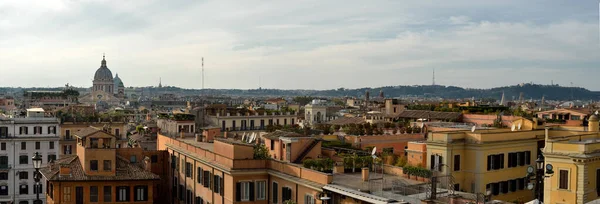 Roma von oben im warmen November. — Stockfoto