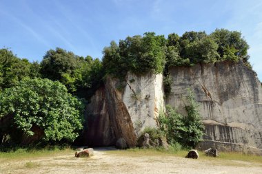Tarihi Roma Vinkuran görünümünde, Hırvatistan'ın Istria bölge mağara Romanae ocağı