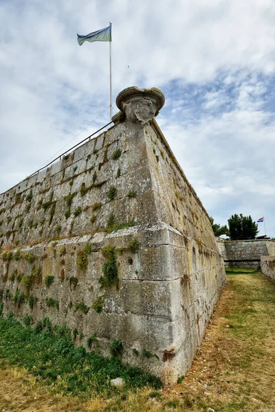 Antiga histórica pula cidade fortaleza fortificação cidade — Fotografia de Stock
