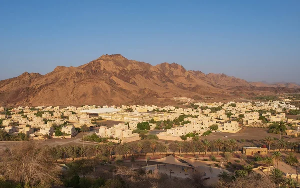 stock image View from the top on town of Hatta and rocks in the background. Hatta is an enclave of Dubai in the Hajar Mountains, United Arab Emirates