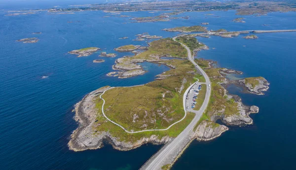 Atlantikstraße, Norwegen, Juli 2019. Luftaufnahme von der Drohne — Stockfoto