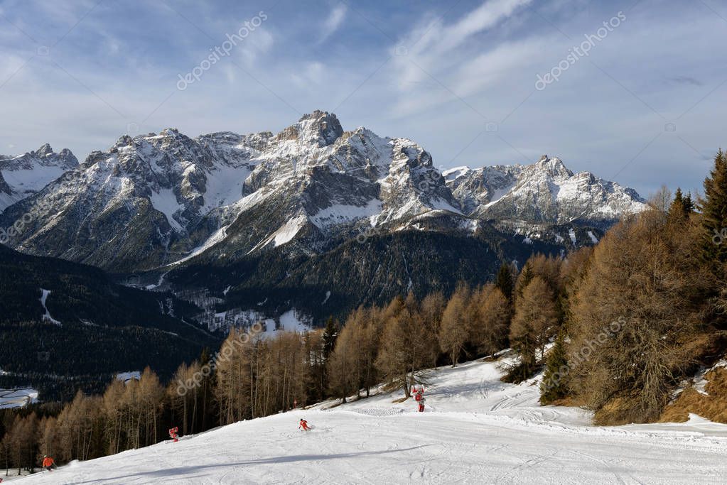 Tre Cime Ski Map Sesto, Sextner Dolomiten, Italy. Ski Center Tre Cime Dolomiti Or 3 Zinnen  Dolomiten #319312420 - Larastock