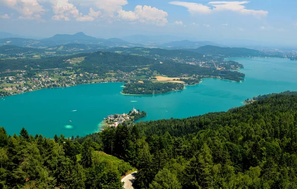 Village Maria Worth no lago Worthersee em Caríntia, Áustria — Fotografia de Stock