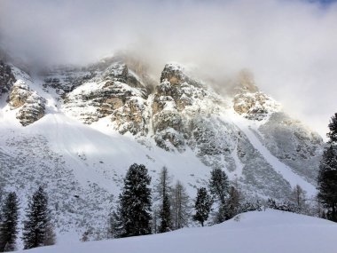 Kayak merkezinin zirvesi Schlick 2000, Avusturya